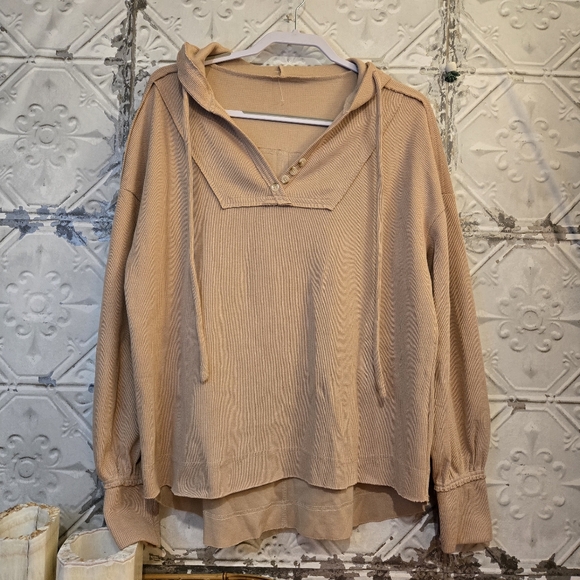 VYSN Drawstring Long Sleeve Hoodie Tan Pullover Cozy Comfy Cotton Sweater NWOT M - Picture 8 of 11